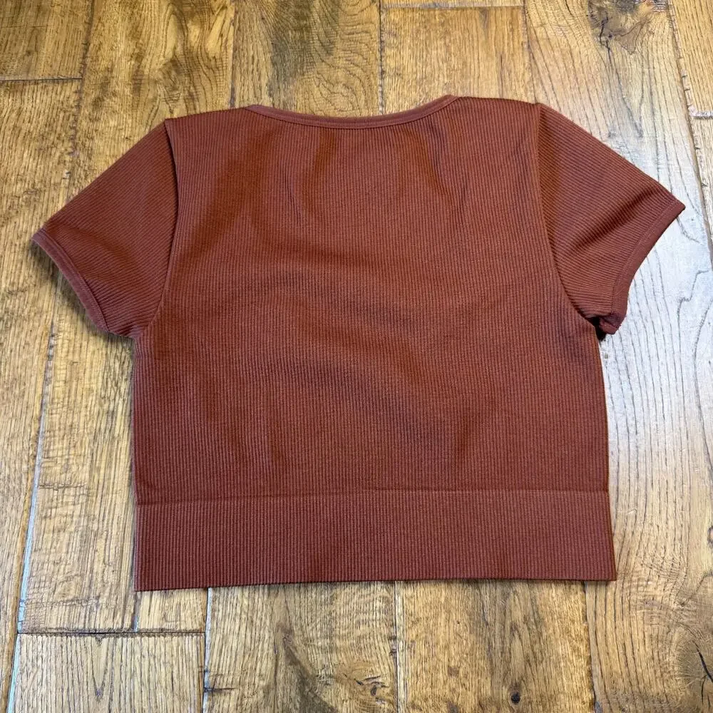 Lot of 2 Wild Fable Seamless Crop Top Ribbed Knit Scoop Neck Sz S Brown Black - Picture 5 of 7